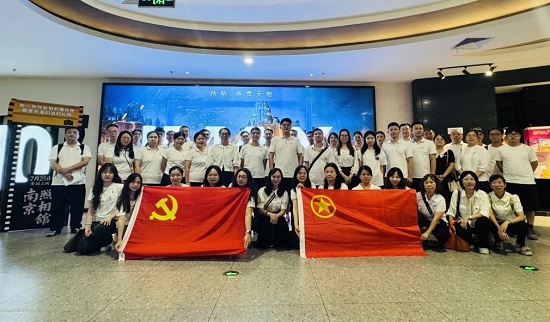 708d82adde47a4b605b19b73735554f5.jpg